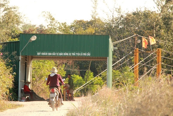 Thông tin từ đường dây nóng